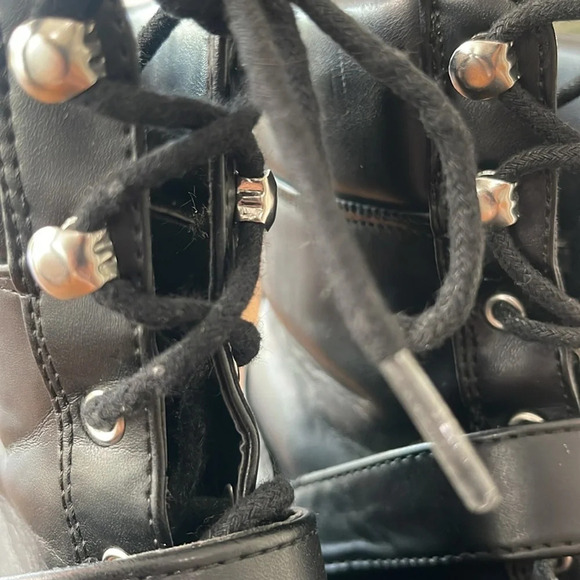 Forever 21 Buckle Chunky Platform Faux Leather lace up Booties size 6.5 - Picture 11 of 16